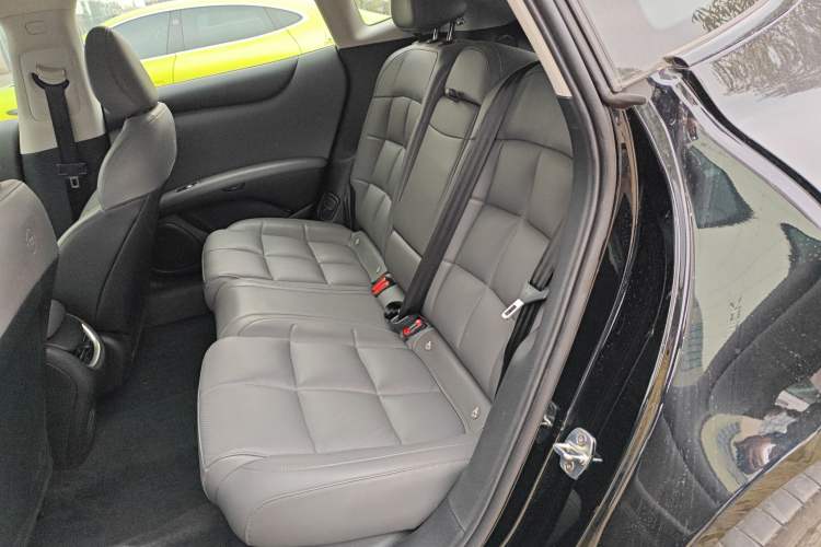 Used IM L6 2024 Max Enhanced Performance Edition Interior 4