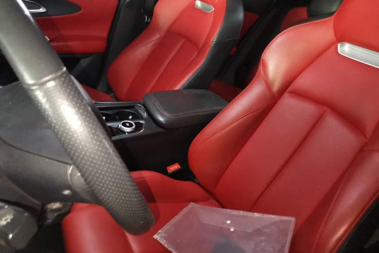 Used CHANGAN UNI-T 2020 1.5T First-Enjoy Limited Edition