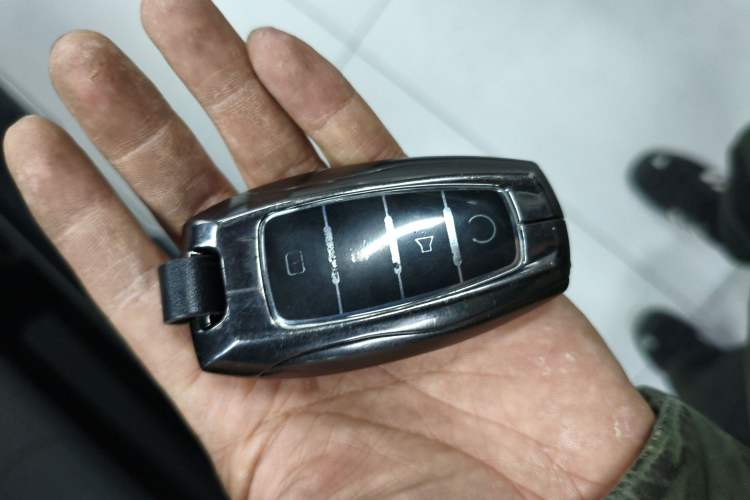 Used Great Wall Poer 2024 2.4T Passenger Version Automatic Diesel Two-Wheel Drive Comfort Edition
