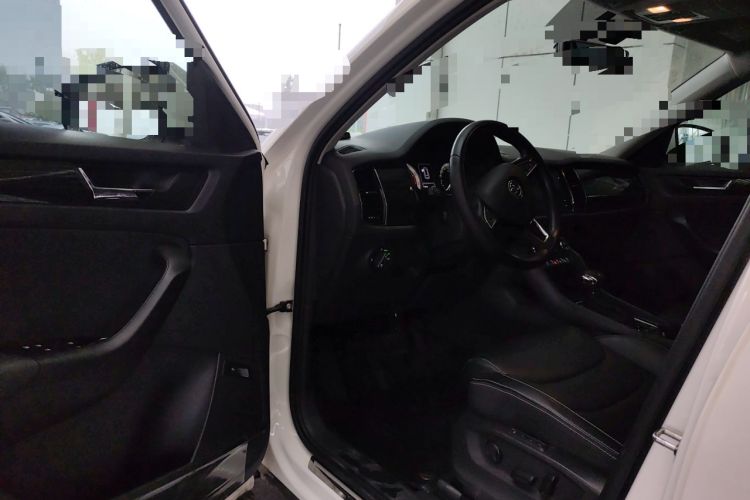 Used Skoda Kodiaq 2018 Facelifted TSI330 5-Seater Two-Wheel-Drive Luxury Enjoyment Edition Driver Seat