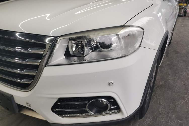 Used Haval H6 2015 Sport Edition 1.5T Automatic Two-Wheel Drive Luxury Model Left Front Headlight