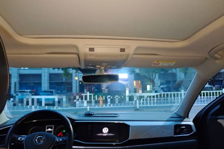 Used Volkswagen Tayron 2020 330TSI Two-Wheel Drive Luxury Smart Connectivity Version Headliner