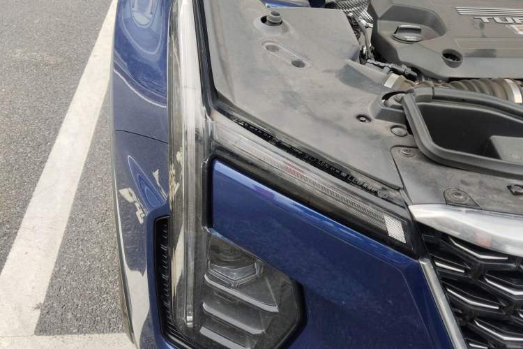 Used Cadillac XT4 2024 28T Two-Wheel-Drive Prestige Version Right Front Headlight