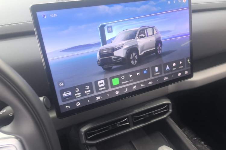 Used Formula Leopard Titanium 3 2025 501KM All-Wheel Drive Intelligent Driving Ultra Version Audio And AC Panel