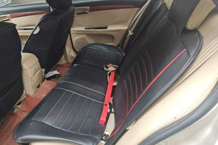 Used Roewe 350 2013 350C 1.5L Automatic Xunyue Edition Left Rear Seat