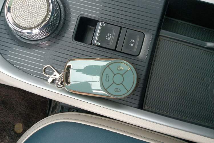 Used ORA Good Cat 2021 400km Standard Range Athena Edition Lithium Iron Phosphate