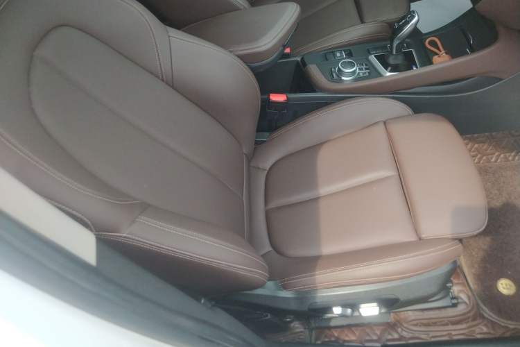 Used BMW X1 2021 sDrive25Li Leading Model Right Front Seat