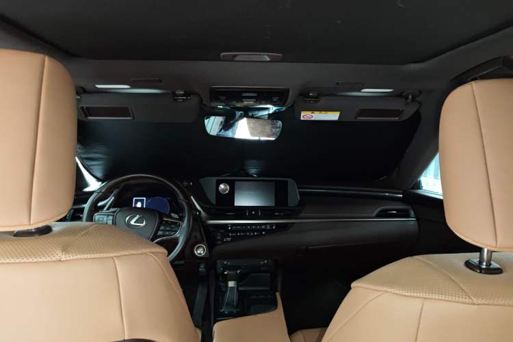 Used Lexus ES 2020 200 Excellence Edition
