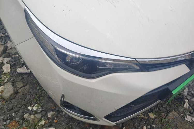 Used Toyota Levin 2017 Revised 185T CVT Elite Edition China V Standard Right Front Headlight