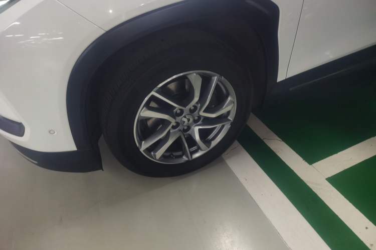 Used Nio ES6 2020 420 km Sport Edition Left Front Wheel Hub