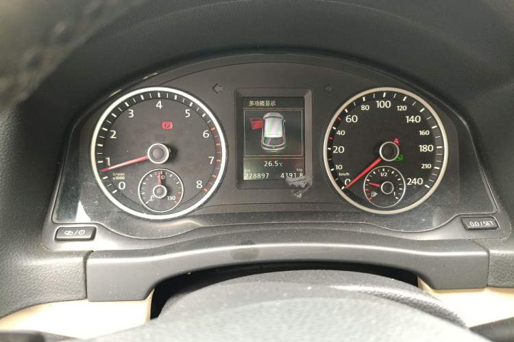 Used Volkswagen Tiguan 2015 1.8TSI Automatic Two-Wheel Drive Luxury Model Instrument Cluster