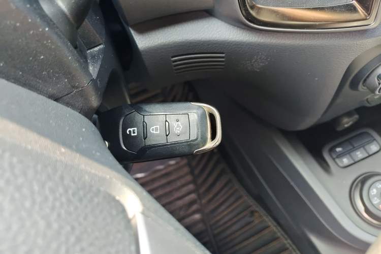 Used Ford Everest 2017 2.0T Gasoline Automatic 4x4 Luxury Edition 5 Seats
