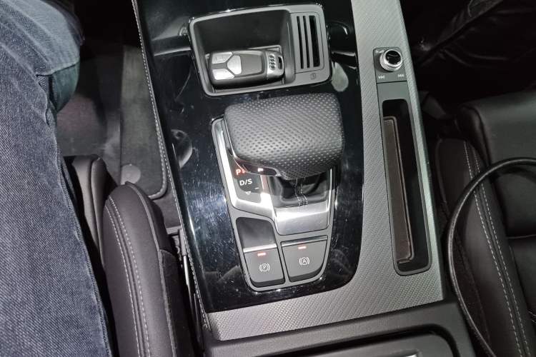 Used Audi Q5L 2024 40 TFSI Luxury Dynamic Edition
