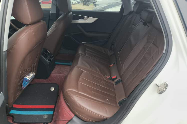 Used Audi A4L 2018 30th Anniversary Edition 40 TFSI Fashion Model