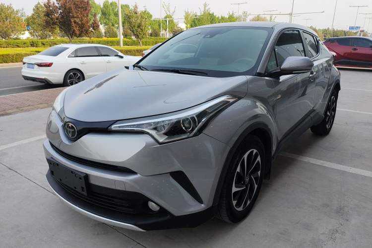 Used Toyota IZOA 2018 2.0L Yichi Edition China V Standard