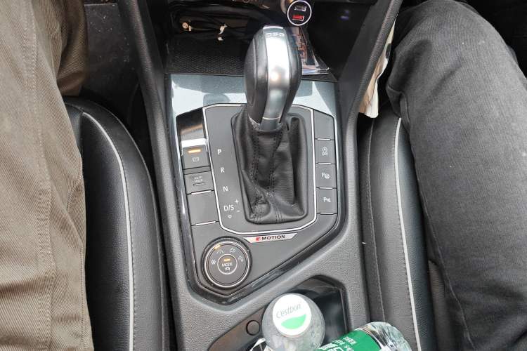 Used Volkswagen Tiguan 2018 330TSI Four-Wheel Drive High-End Model
