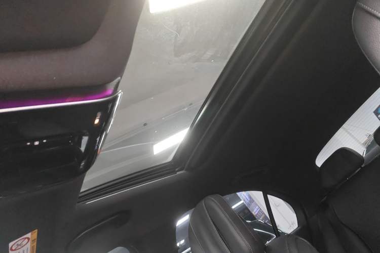 Used Mercedes-Benz C-Class 2024 C 200 L Sport Edition Headliner