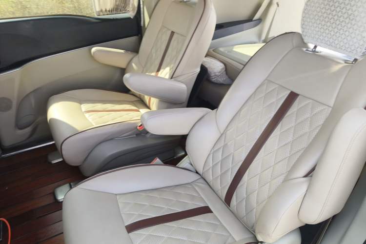 Used Buick GL8 2018 28T Comfort Model China VI Standard Left Rear Seat