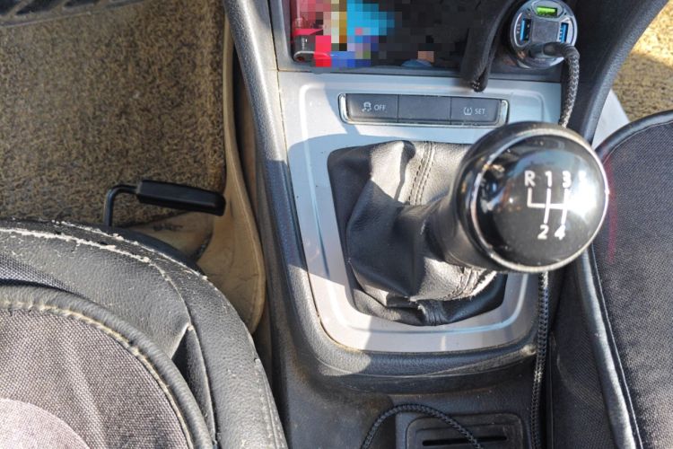 Used Volkswagen Lavida 2013 Revised Classic 1.6L Manual Fashion Edition