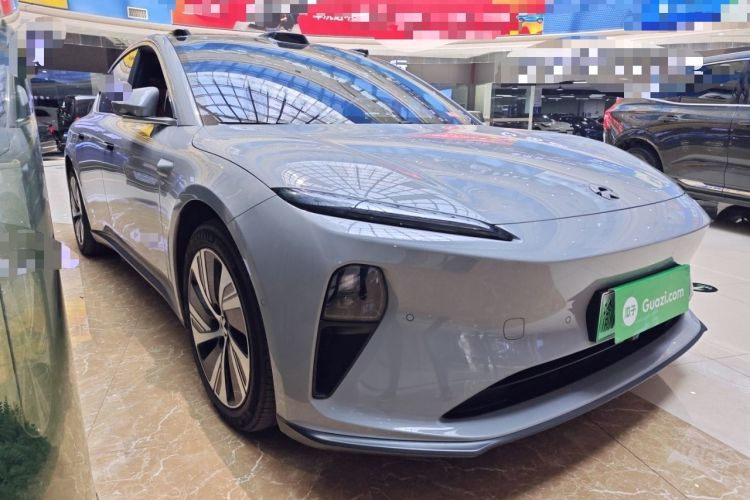 Used Nio ET5 2024 75 kWh Front Right 45 Deg