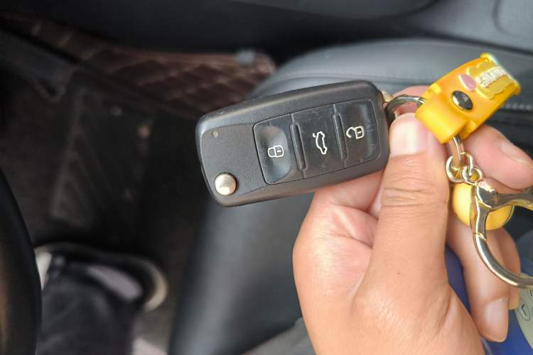 Used Volkswagen Sagitar 2017 230TSI Automatic Comfort Version
