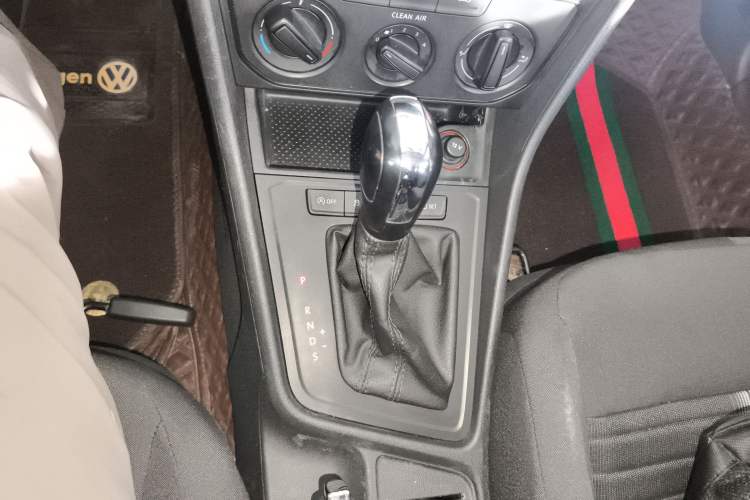 Used Volkswagen Lavida 2019 Lavida Start 1.5L Automatic Trendy Version China VI Standard
