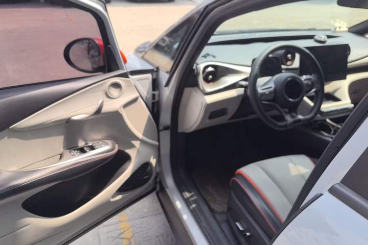 Used BYD Dolphin 2021 405 km Fashion Edition