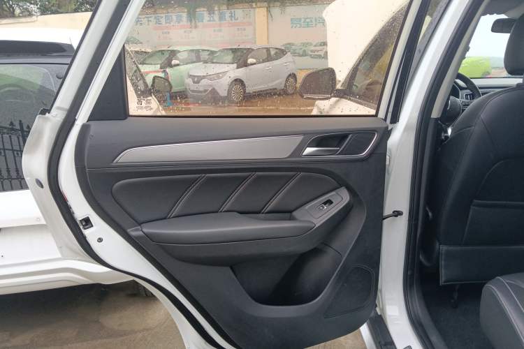 Used Roewe RX5 2016 20T Two-Wheel Drive Automatic Internet Smart Edition