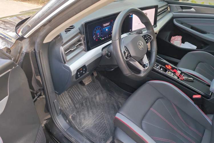 Used Volkswagen Lamando 2022 Lavida L 280TSI DSG Cool & Spicy Edition Driver Seat