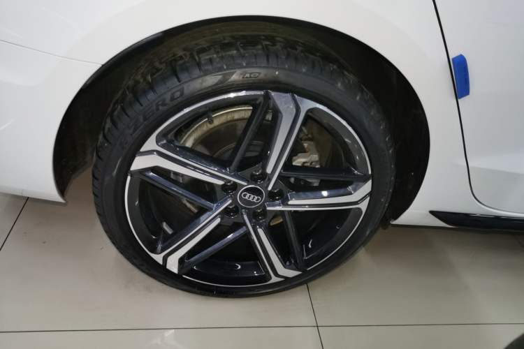 Used Audi A4L 2025 2 Million Units Enjoyment Version 40 TFSI Luxury Dynamic Edition