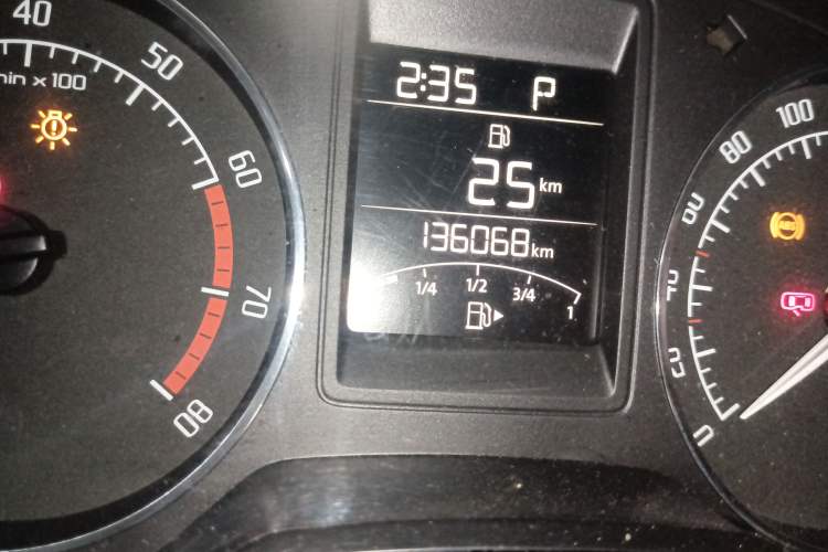 Used Skoda Fabia 2014 1.4L Automatic Crystal Edition
