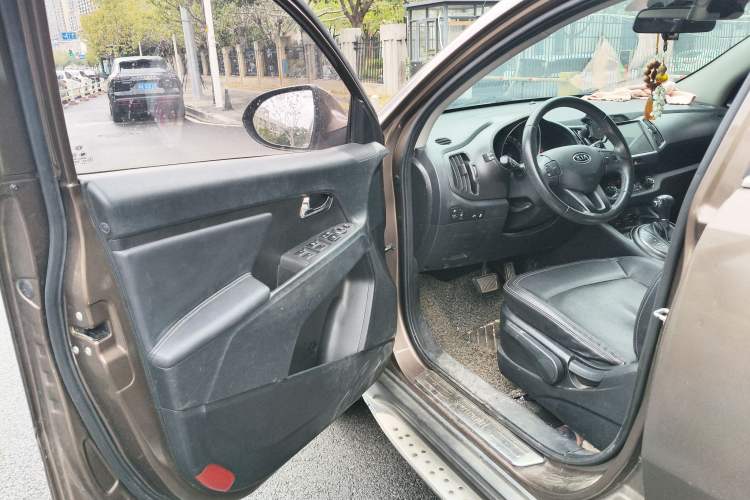 Used Kia Sportage R 2012 2.0L Automatic Two-Wheel Drive GLS
