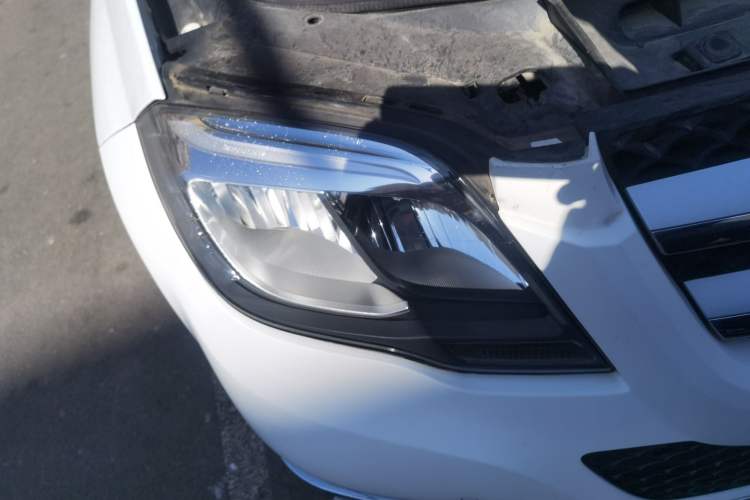 Used Mercedes-Benz GLK-Class 2013 GLK 300 4MATIC Dynamic Sunroof Model