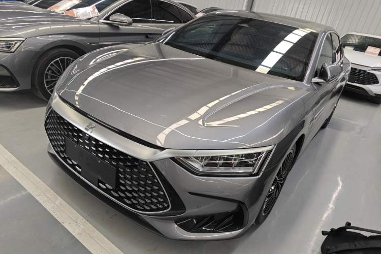 Used BYD Han 2022 DM-i 121KM Luxury Model