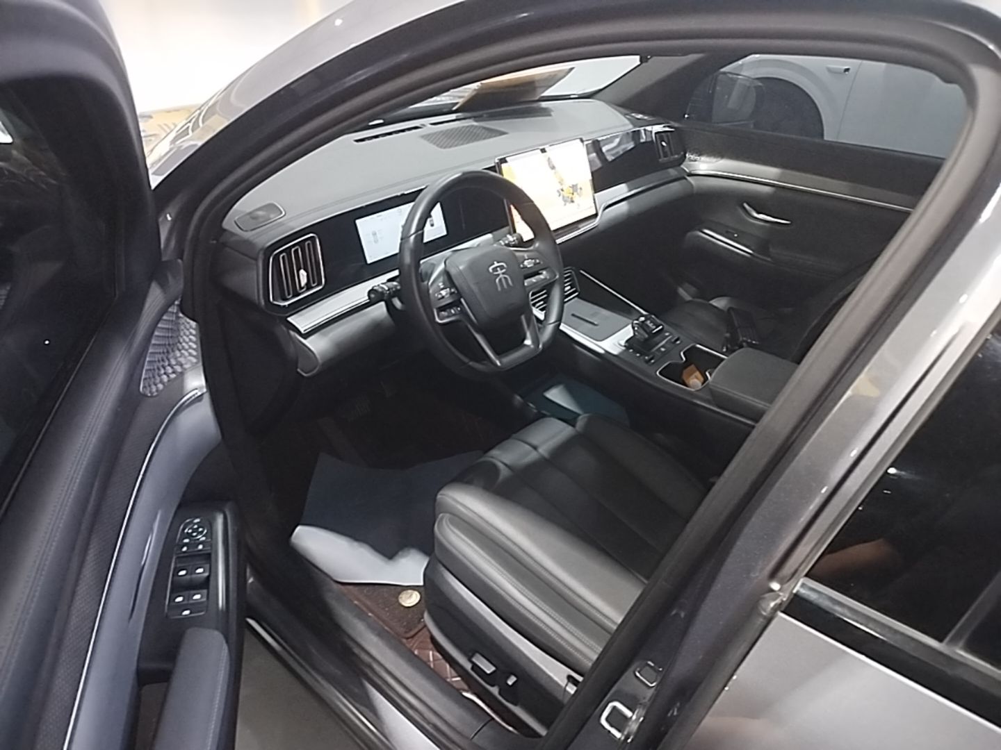 BYD Song Pro New Energy 2025 2nd Generation Intelligent Driving Version DM-i 75KM Leading Edition — снимка 18