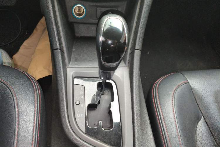 Used Chery Arrizo 5 2016 1.5L CVT Luxury Edition Gear Lever