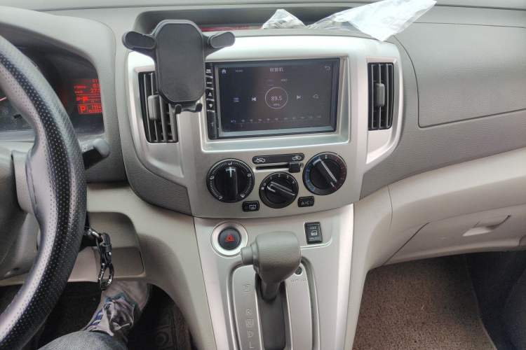 Used Nissan NV200 2018 1.6L CVT Luxury Model Audio And AC Panel