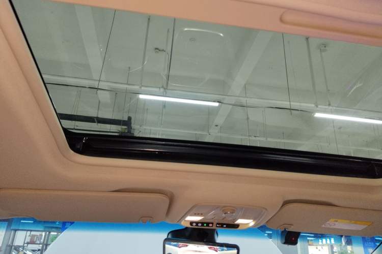 Used Buick GL8 2023 ES Lu Zun Flagship Model Headliner