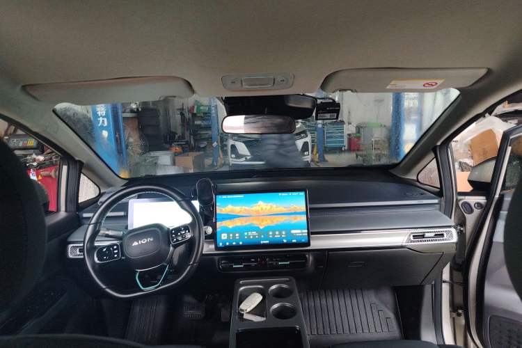 Used AION Y 2023 Plus 510 Enjoy Edition