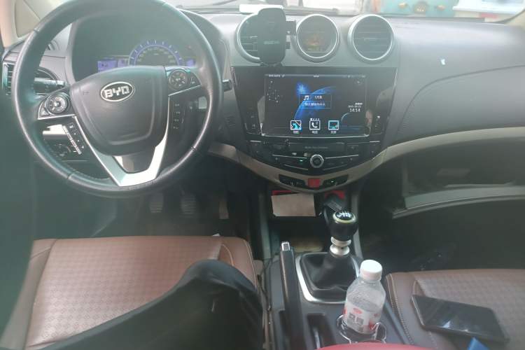 Used BYD S7 2015 1.5T Upgraded Manual Luxury Model
