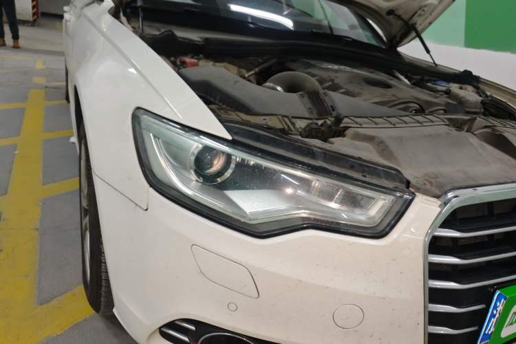 Used Audi A6L 2012 TFSI Standard Model Right Front Headlight