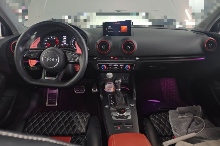 Used Audi A3 2020 Limousine 35 TFSI Sporty Version China VI Center Console