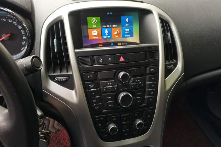 Used Buick GT 2013 GT 1.8L Automatic Fashion Edition Audio And AC Panel