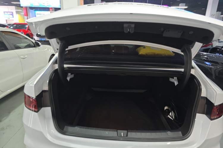 Used BYD Qin PLUS 2024 HONOR Edition DM-i 55KM Leading Model