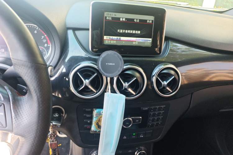 Used Mercedes-Benz B-Class 2012 B 180 Audio And AC Panel