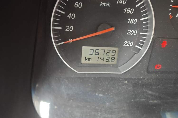 Used Jinbei Grace 2016 2.2L Classic Edition Standard Version Long Wheelbase 10 Seats
