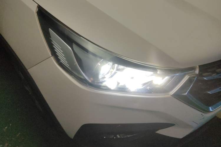 Used Baojun 310W 2018 1.5L Automatic Luxury Version China V