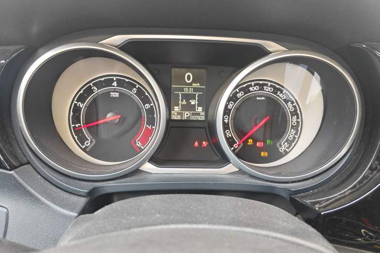 Used MG GS 2016 1.5TGI TST Luxury Edition Instrument Cluster