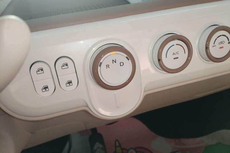 Used Bestune Pony 2026 222km Colorful Horse Gear Lever