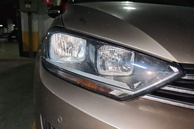 Used Volkswagen Golf Sportsvan 2016 230TSI Automatic Trend Edition Right Front Headlight